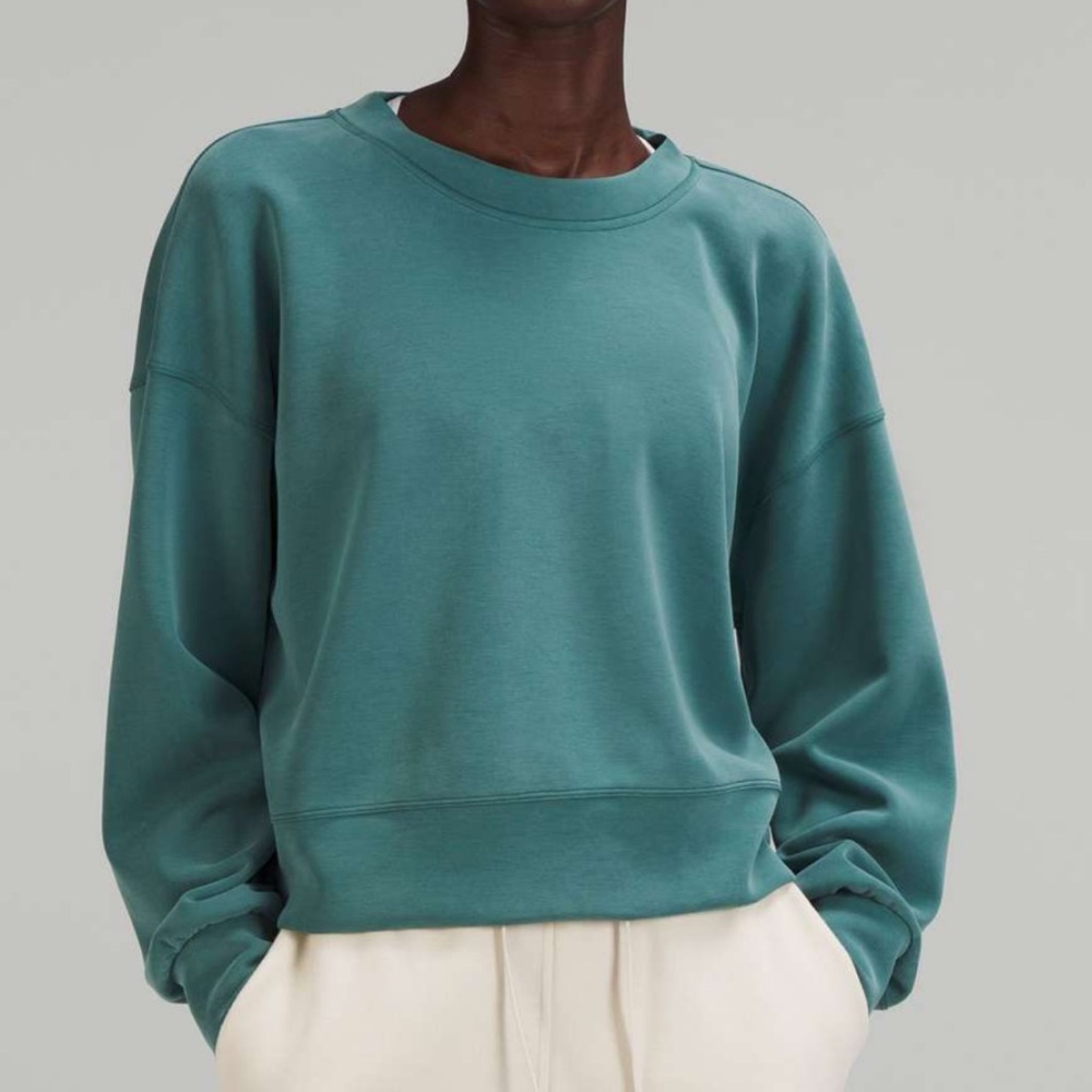 Lululemon Perfectly Oversized Cropped Crew *Softstreme*